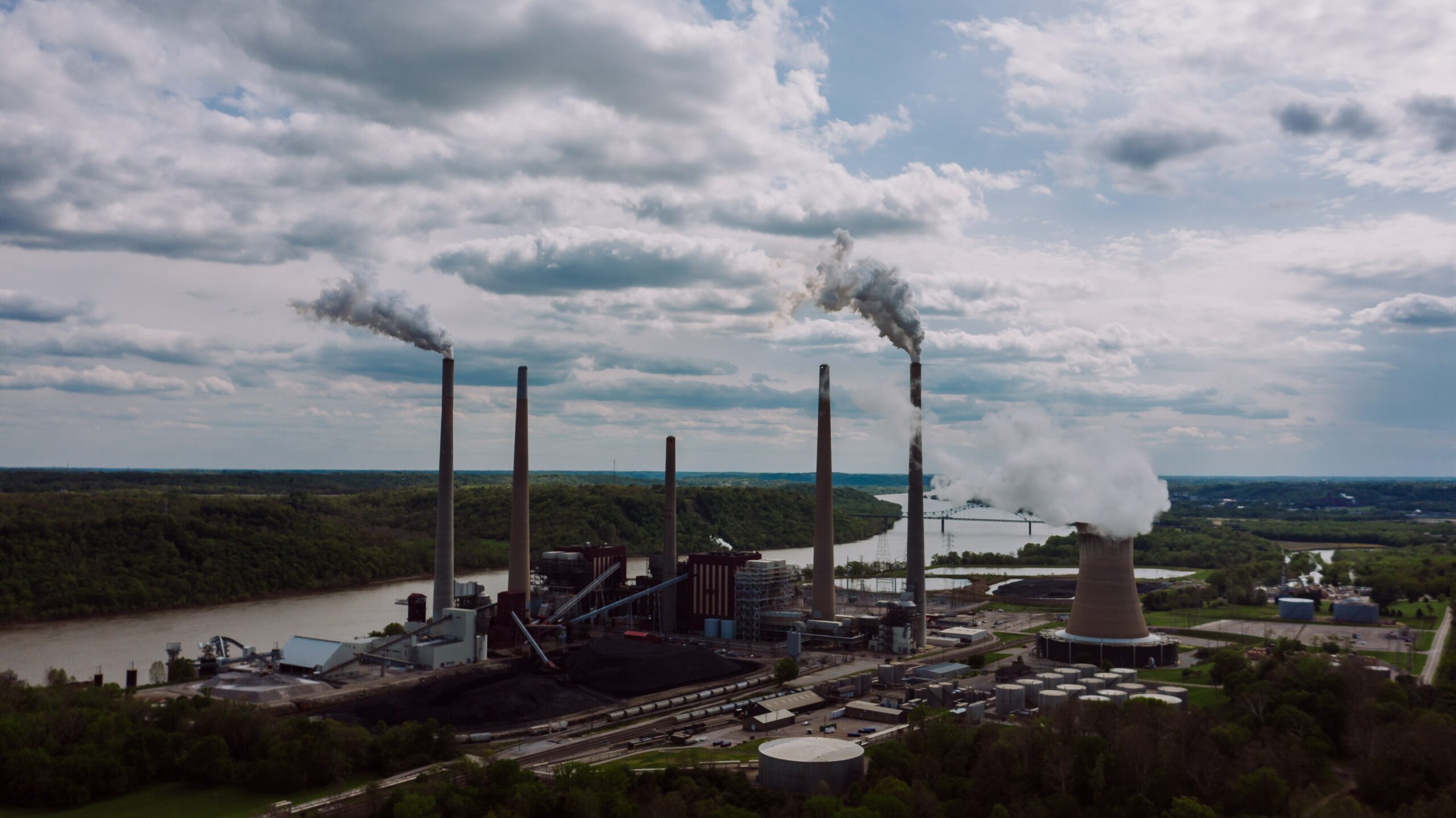 Oil refinery owner by Chevron next to a river