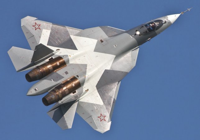 Russian fighter pilots could soon fly alongside bomb-filled combat drones