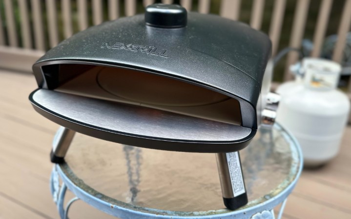  The Nexgrill Ora pizza oven