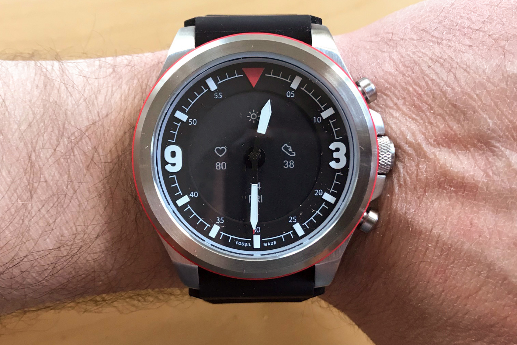 Fossil Latitude Hybrid HR smartwatch