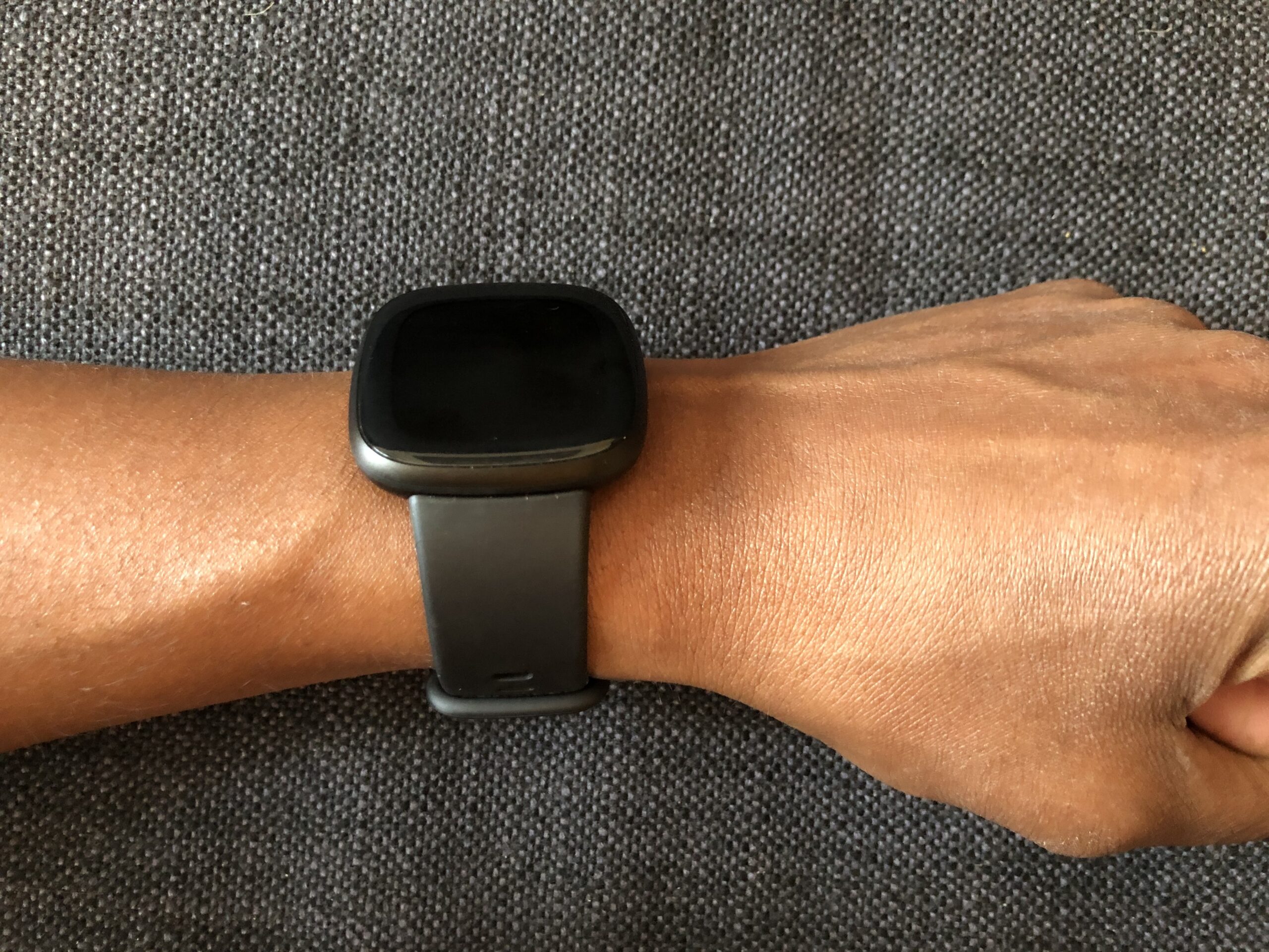 Fitbit Versa 3 - PEBBLE ONLY - deals Smartwatch Tracker V3