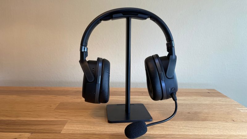  audeze mobius premium gaming headset