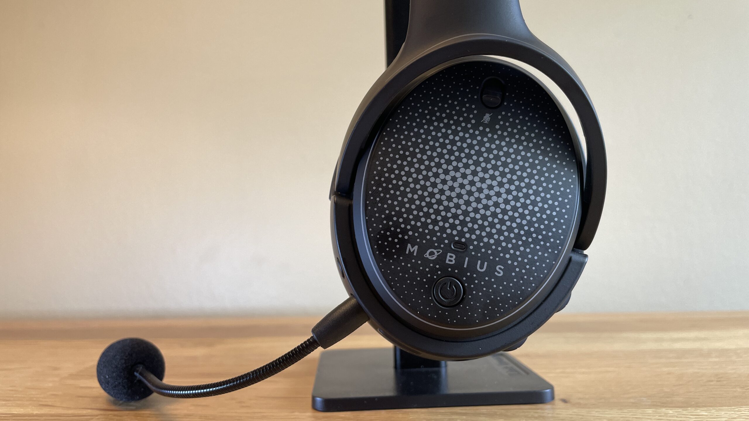 Audeze Mobius side view