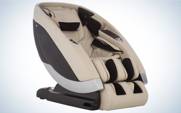  Human Touch Novo massage chair for big and tall people