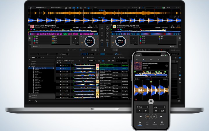  rekordbox is the best DJ software.