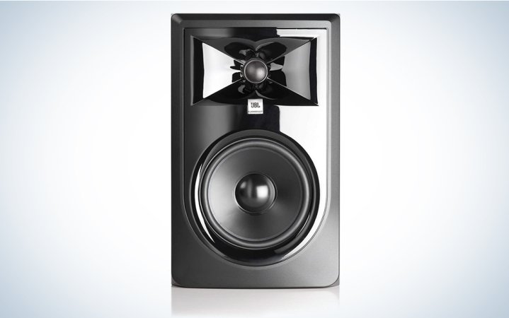  The imaging horn of the JBL 305P studio monitors stares into your soul as you peer into your music