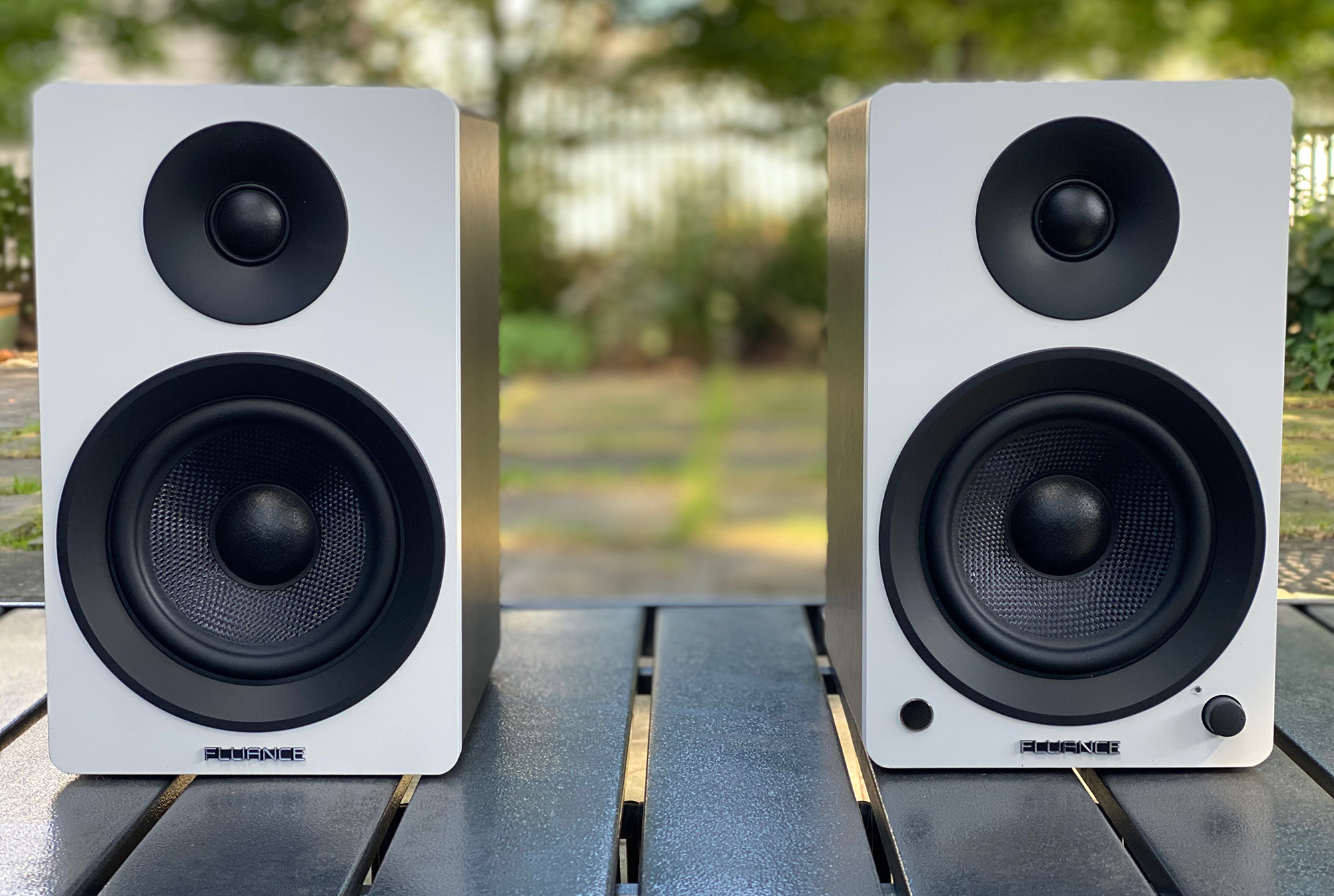 Fluance Ai41 bookshelf speakers in White Bamboo