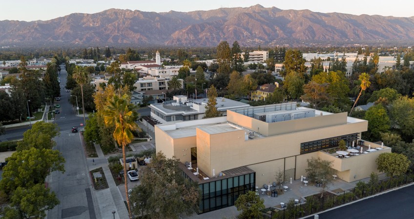 Caltech AWS quantum computing center