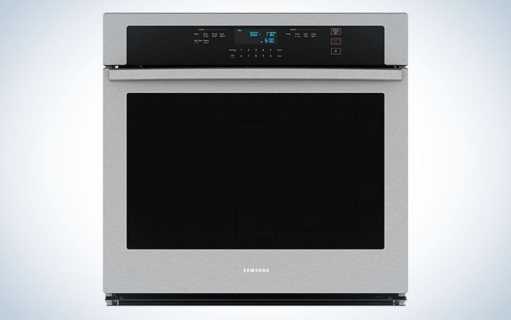  Samsung 30” Built-in Single Wall Oven is the best smart wall oven.