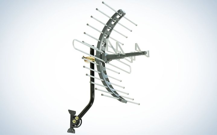  GE Outdoor TV Antenna is the best for the budget.