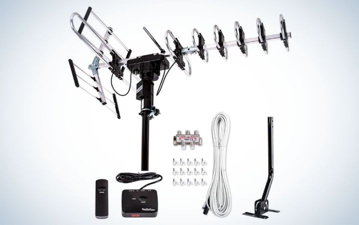  Five Star Outdoor Digital Amplified HDTV Antenna is the best long range TV antenna.