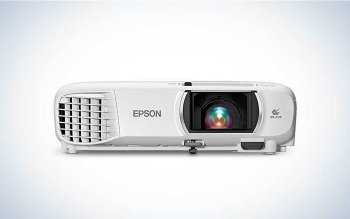  The Epson Home Cinema 1080 cheap projector on a plain background 