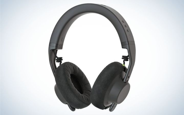  AIAIAI TMA-2 Studio Wireless+ are the best Bluetooth DJ headphones.