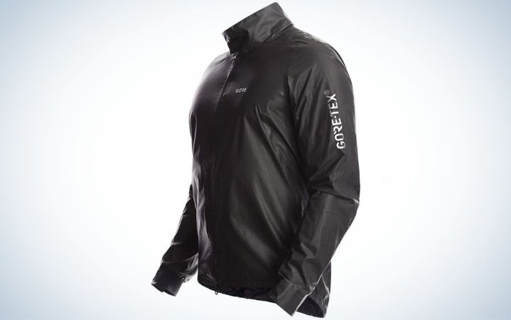  Gore Wear C5 Gore-Tex Shakedry 1985 is the best packable rain jacket for cycling.