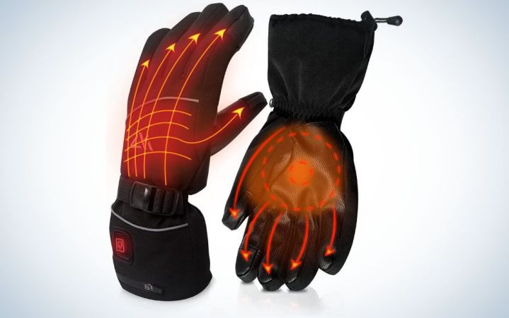  A pair of black Akaso Heated Gloves on a plain background.