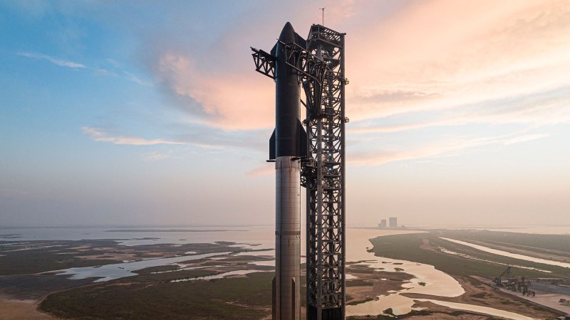 SpaceX's Starship and its booster