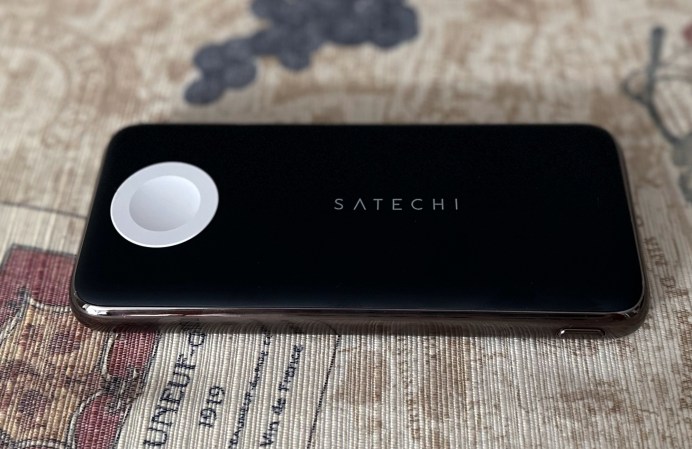 Satechi Quatro Wireless Power Bank