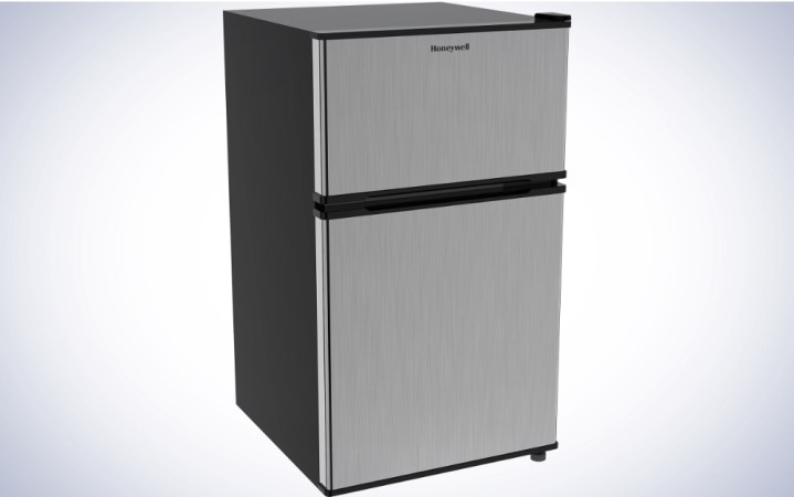  Honeywell 3.1 Cu Ft Mini Fridge with Freezer