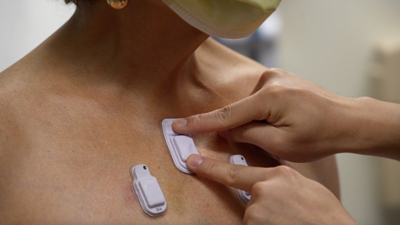 A tiny patch can take images of muscles and cells underneath your skin