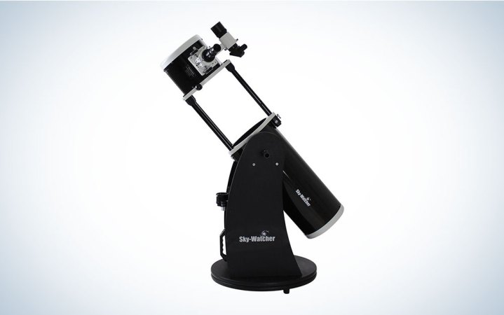  A black Sky-Watcher 8" Flextube 200P telescope on a plain background