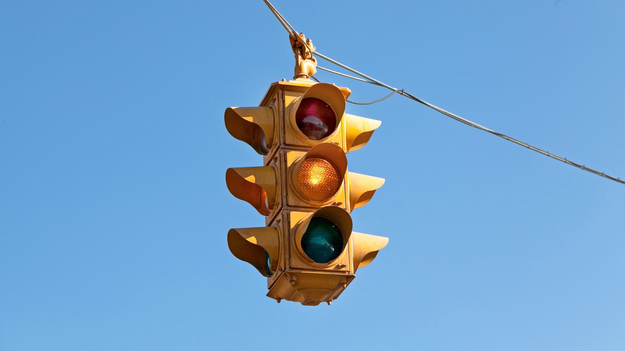 Researchers propose fourth traffic signal light for self-driving car future