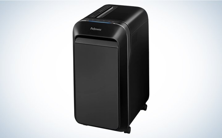  Black Fellowes ‎Powershred LX22M 20-Sheet 100-Percent Jam-Proof Micro Cut Paper Shredder on a white background