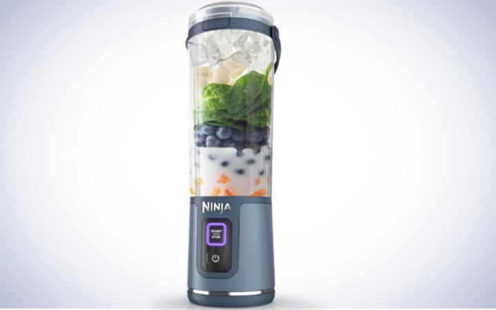  A Ninja BC51NV Blast Portable Blender on a plain background.