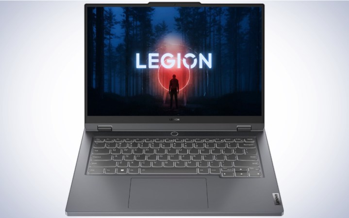  Lenovo Legion Slim 5 on a plain white background.
