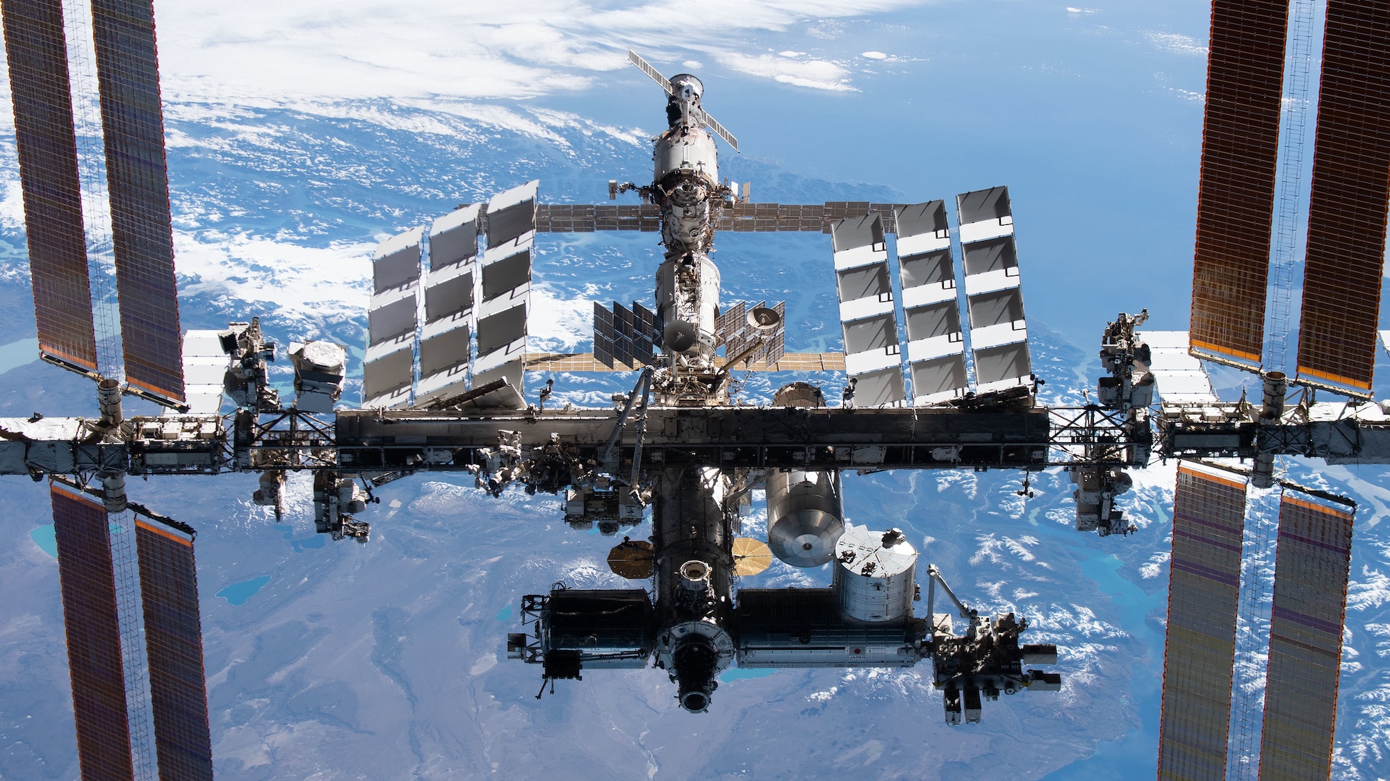 NASA is paying SpaceX to destroy the International Space Station