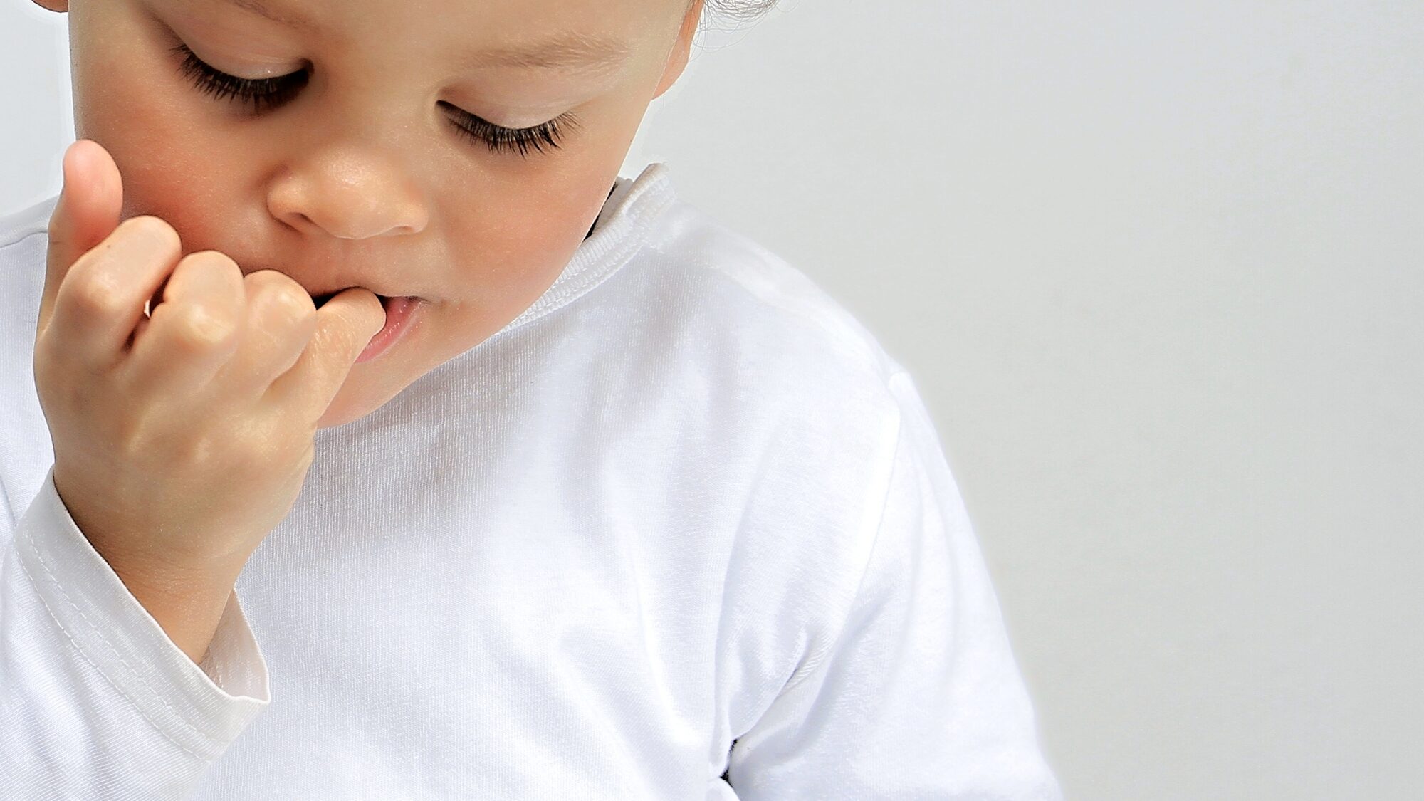 A new button battery dyes kids&#8217; mouths blue if swallowed
