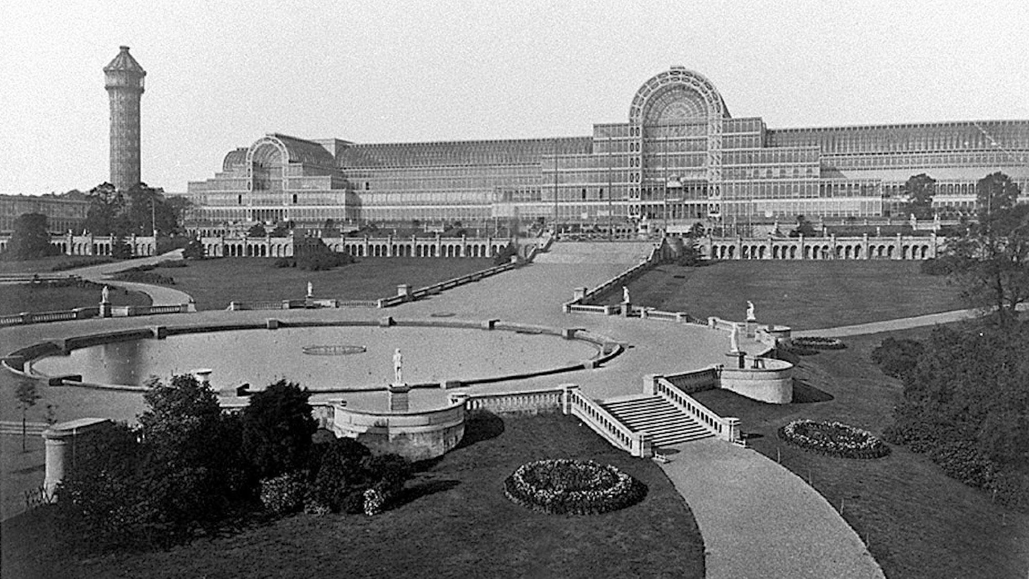 Science and Nature news Crystal Palace in 1851 Britain.