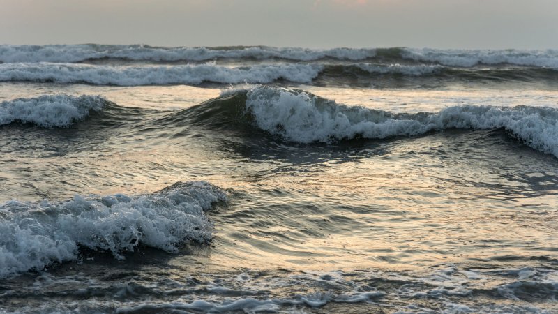 ocean waves