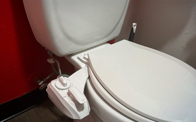 Luxe Bidet's Neo 320 Plus bidet attachment.