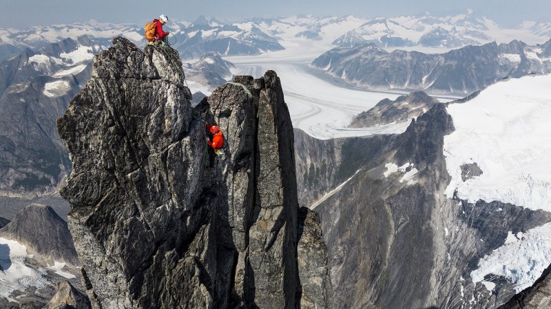 Alex Honnold and Tommy Caldwell scaling Devil's Climb in Alaska