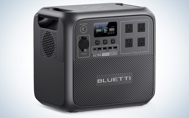 Bluetti AC180 solar generator