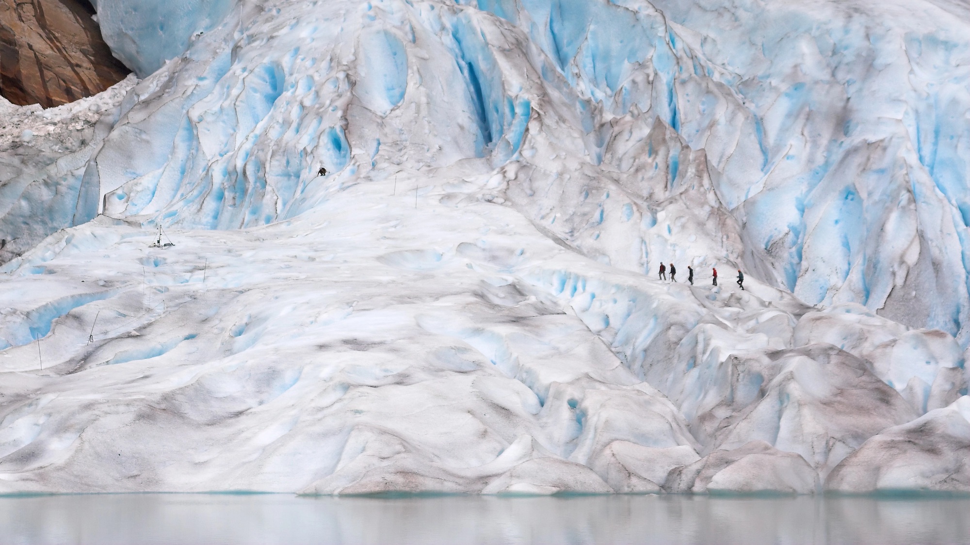 Ni se te ocurra caminar por un glaciar sin guía