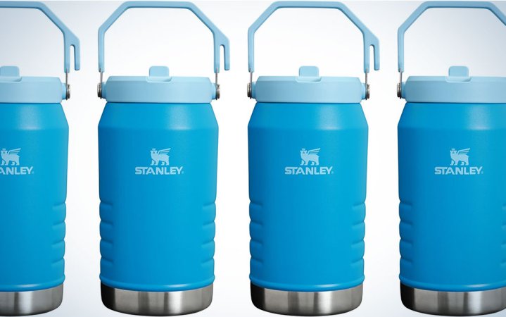  Stanley IceFlow 64-ounce water bottles in blow in a row