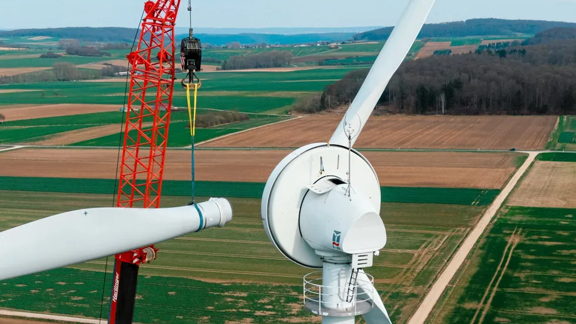 New wind turbines will test out the world’s longest wooden blades